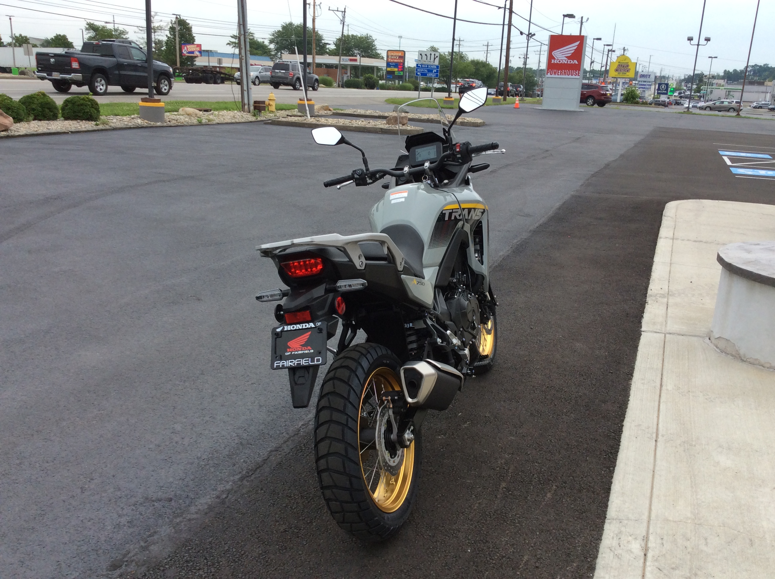 2025 Honda TRANSALP - Photo 4
